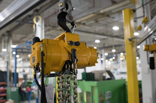 Ingersoll Rand ML1000K-3DA10-C6U MLK Series Air Chain Hoist | 1 Ton Capacity | 10 ft Lift | 6 Drop | Steel Snap Hook | 2 Motor Pendent Control