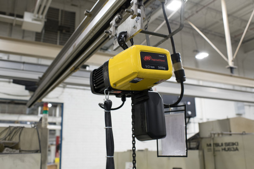 Ingersoll Rand ELK50-1ND50P-15-11-3CF15 ELK Series Electric Chain Hoist | 1/2 Ton Capacity | 15 ft Lift | 11 ft Drop | Plain Trolley | Pendant Control