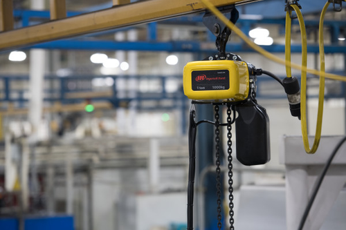 Ingersoll Rand ELK100-1ND100P-10-6-4CF15 ELK Series Electric Chain Hoist | 1 Ton Capacity | 10 ft Lift | 6 ft Drop | Plain Trolley | Pendant Control