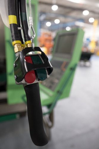 Ingersoll Rand CL250K-2C11-C10U CLK Series Air Chain Hoist | 1/4 Ton Capacity | 11 ft Lift | 10 Drop | Steel Snap Hook | Pendent Control