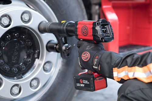 Chicago Pneumatic Battery Torque Wrench | CP8609TC-CT PACK 36V 2.5AH | 220 - 665 (ft-lbs) Torque Range | 1" Square Drive