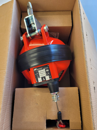 Ingersoll Rand BSD-70 Super Duty Spring Balancer with Safety Hook | BSD Series | 8.2' Lift | 132-154 (lbs.) Load Capacity