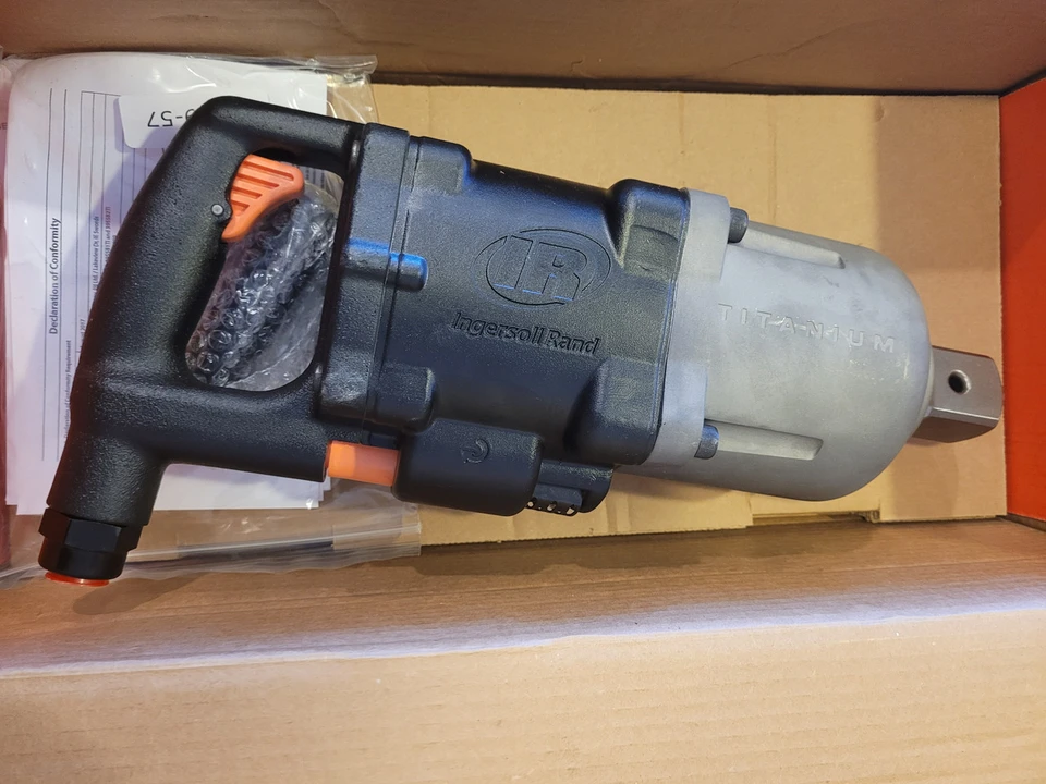 Ingersoll Rand 3955B2Ti Super Duty Air Impact Wrench | 1-1/2" Drive Size | 2750 RPM | 5000 (ft-lbs) Max Torque