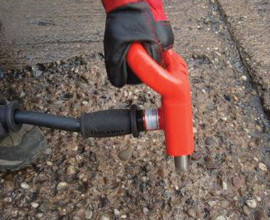 CS Unitec 153.615 Triple-Head Pneumatic Hand-Held Scabbler | 8,400 BPM | TCT Cruciform Piston