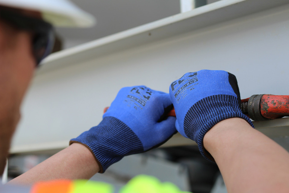 Radians RWG718XL TEKTYE FDG A4 Cut Protective Work Gloves | Touchscreen | Blue | X-Large Size | Box of 12 Pairs