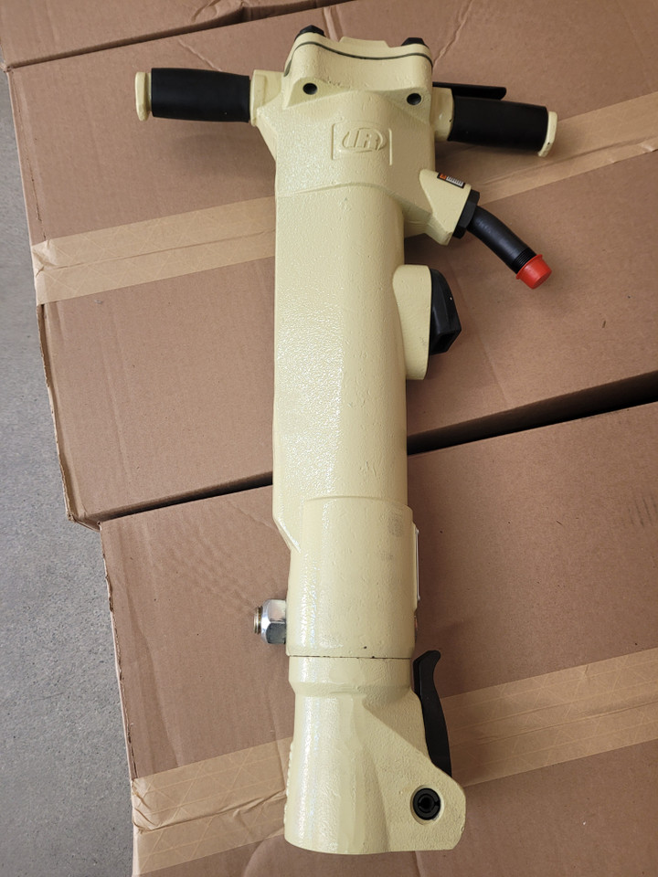 Ingersoll Rand MX90A Heavy-Duty Standard Pavement Breaker | 1-1/8" x 6" Shank Size | 1250 BPM