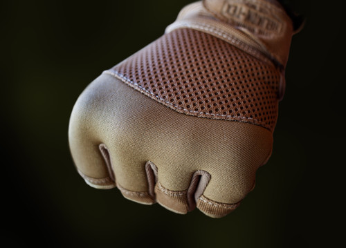 Best Shooting Gloves Reviewed: Ultimate Guide