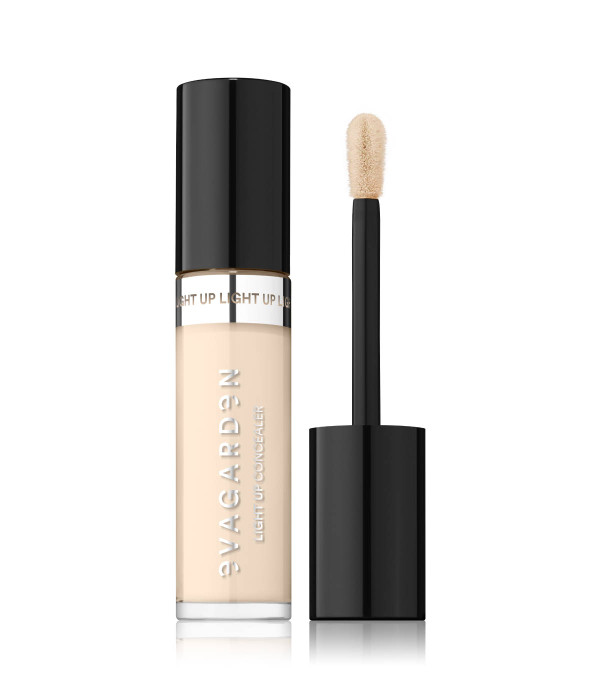 LIGHT UP CONCEALER