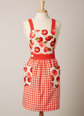 McCall's M8234 | Children's and Misses' Aprons, Potholders and Tea Towel