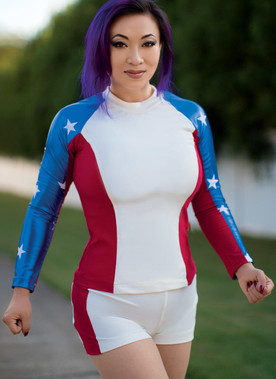 McCall's M7554 (Digital) | Paneled, Raglan-Sleeve Tops, Stirrup Leggings, and Shorts