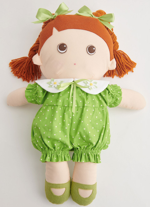 S9910 | Plush dolls with clothes and plush pets By Elaine Heigl