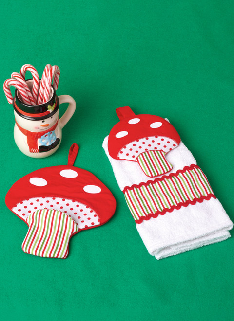 McCall's M8545 | Kitchen Holiday Décor