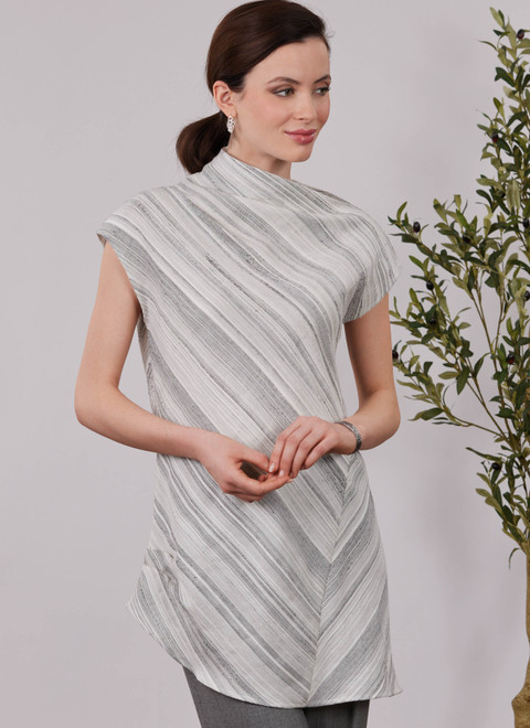 S3233 | Simplicity Sewing Pattern Misses' Draped Top in Three