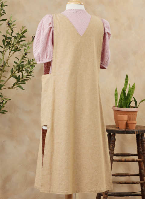 Simplicity S3258 | Simplicity Sewing Pattern Misses' Reversible Cobbler Apron and Hat in Three Sizes S, M and L