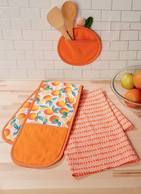 McCall's M8234 | Children's and Misses' Aprons, Potholders and Tea Towel