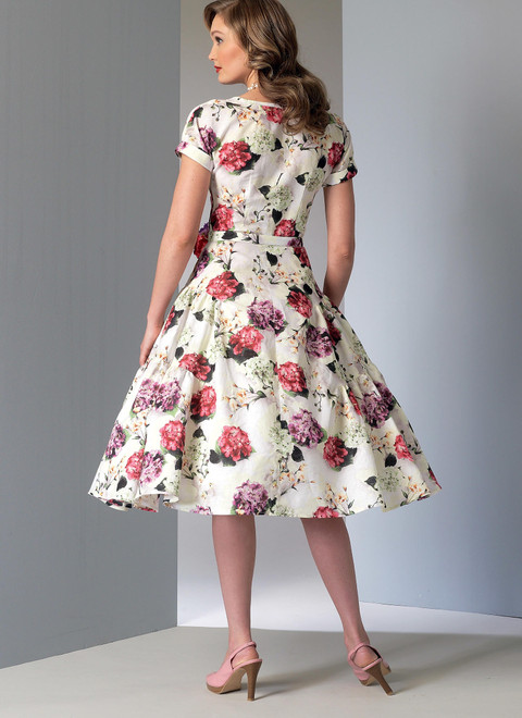 Vogue Patterns V9106 | Misses' Tiered and Ruffled Dress and Belt