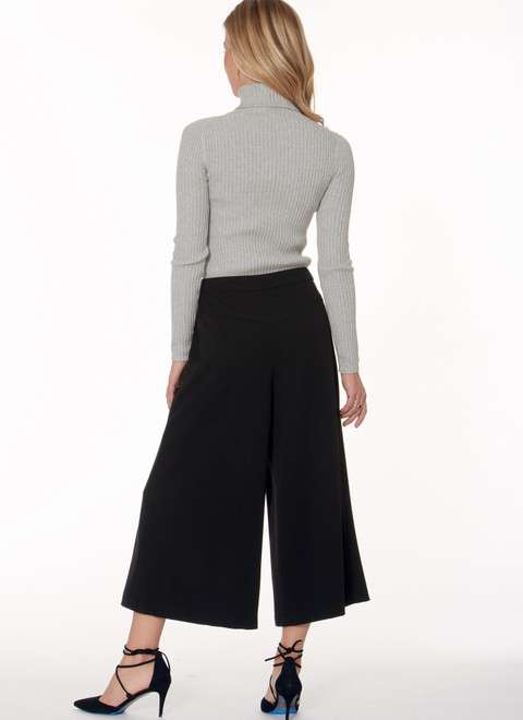 McCall's M7475 (Digital) | Misses' Flared Skirts, Shorts and Culottes