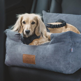  Where's Winnie Luxury Isofix Dog Car Seat | Gunmetal Grey   Pets Own Us