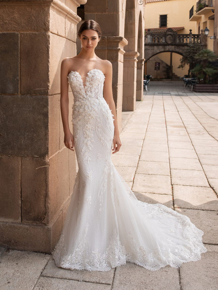 Aethra Mermaid Bridal Gown by Pronovias | Buy Online Simple Elegant ...