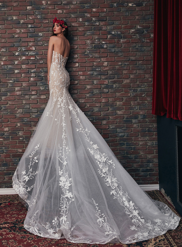 THERESE, Flared wedding dress with V-neck