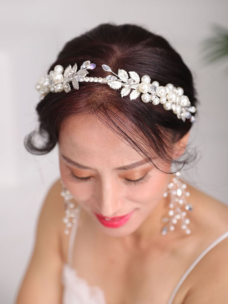 Are you a short hair bride? Are there bridal hair accessories for short hair?  — By Harriet - Accessories To Feel Confident & Look Fabulous In