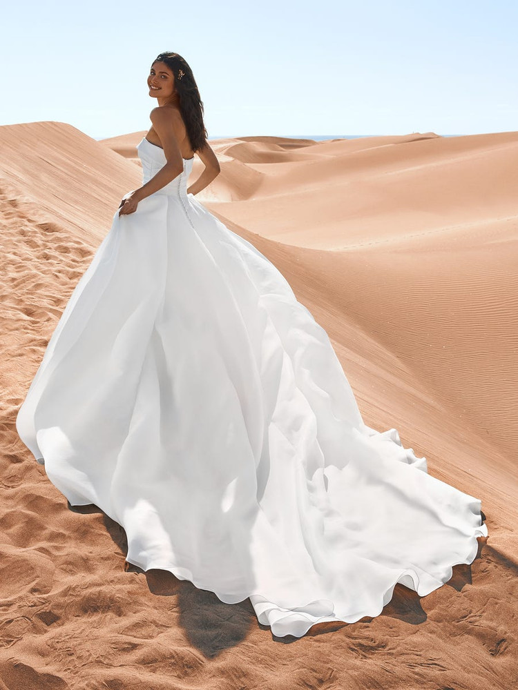 Geiranger Wedding Gown by Pronovias Barcelona Bridal 