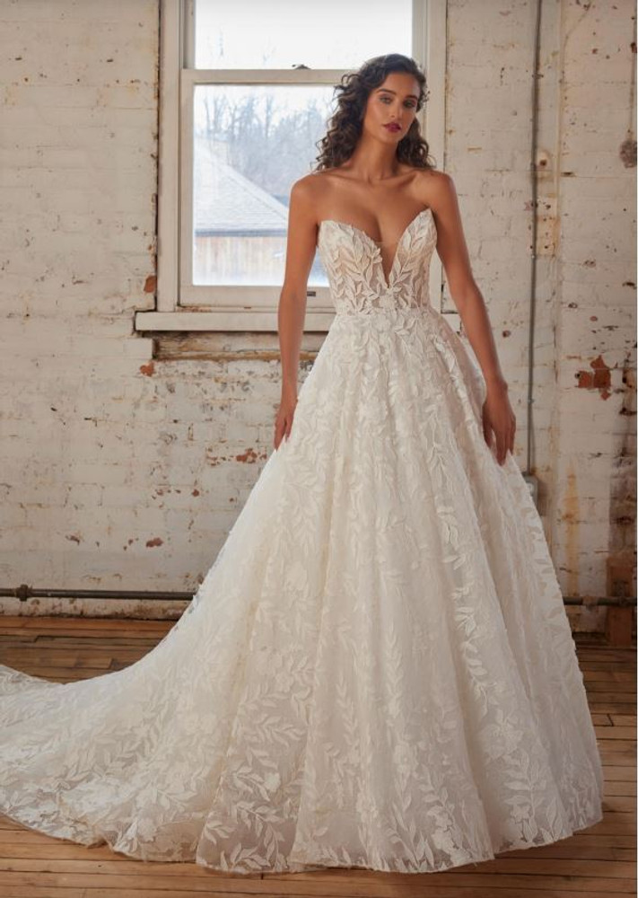Asia Sweetheart  3D Lace Ball Gown Wedding Gown by Calla Blanche Bridal 