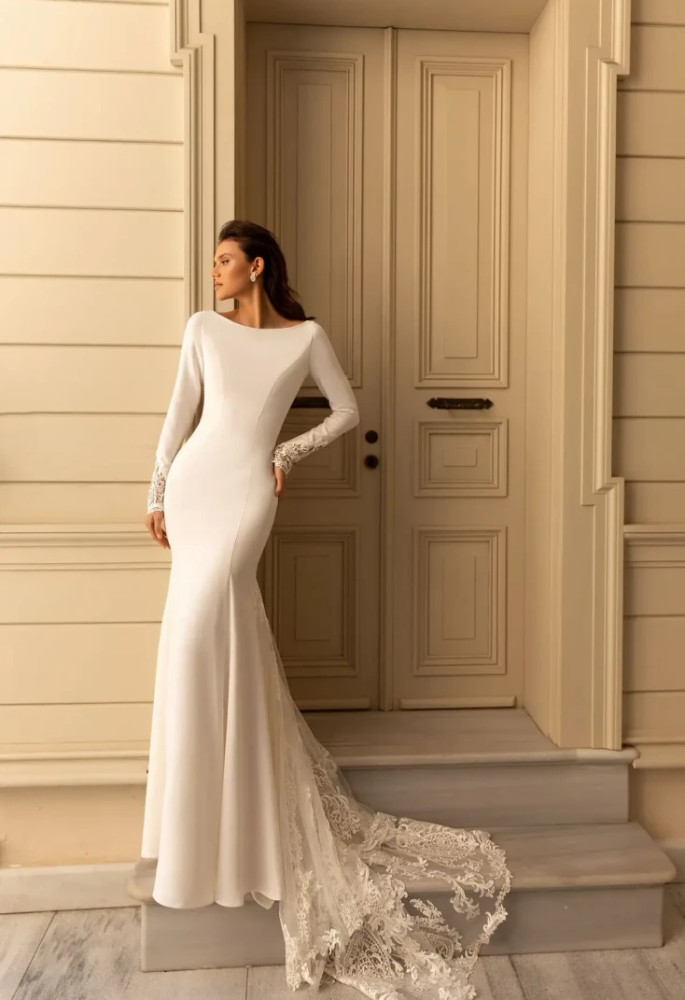 Gaudiuma Crepe Wedding Gown By Ida- Torez By Pollardi Bridal 