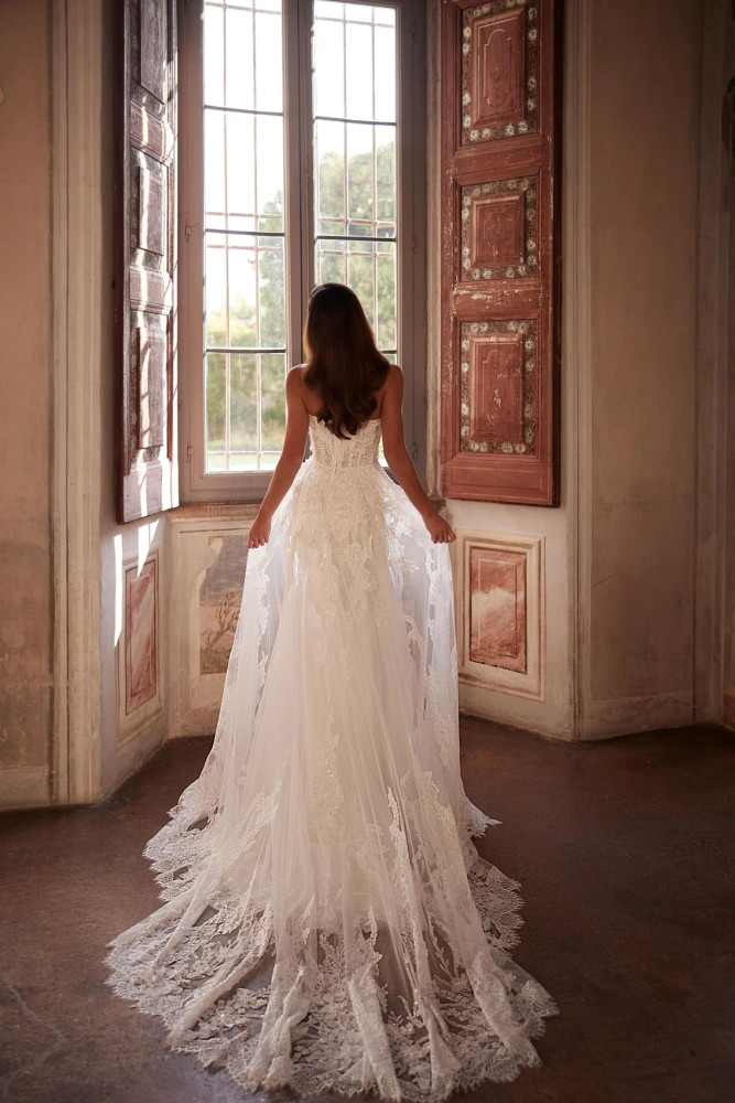 Elan Wedding Gown By Pollardi Bridal