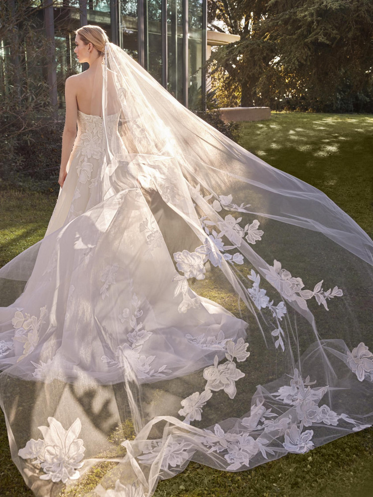 Delicate A-line Sweetheart Wedding Dress by Pronovias