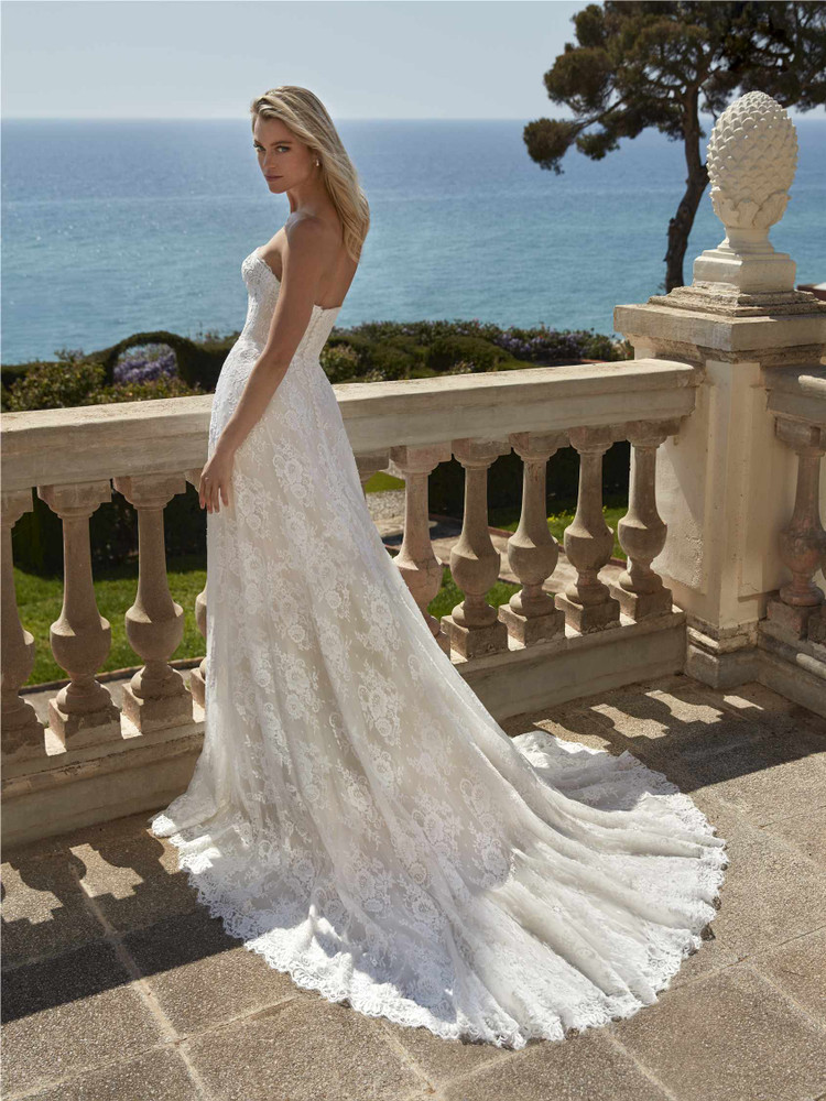 Rymer A-line Sweetheart Lace Wedding Dress by Pronovias