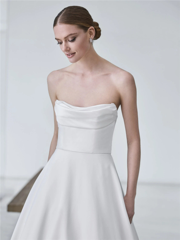 Marellia Wedding Dress by Pronovias A-line Mikado