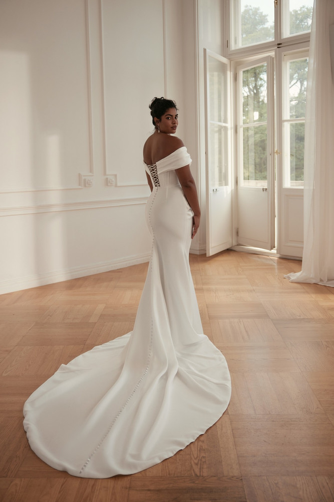 Verona Wedding Dress by Wona Concept