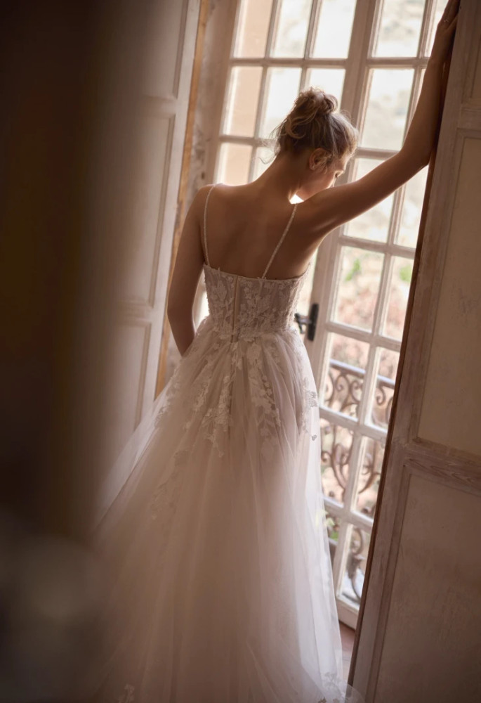 Belladonna Wedding Gown By Pollardi Bridal Daria Karlozi (optional Corset $1000 )