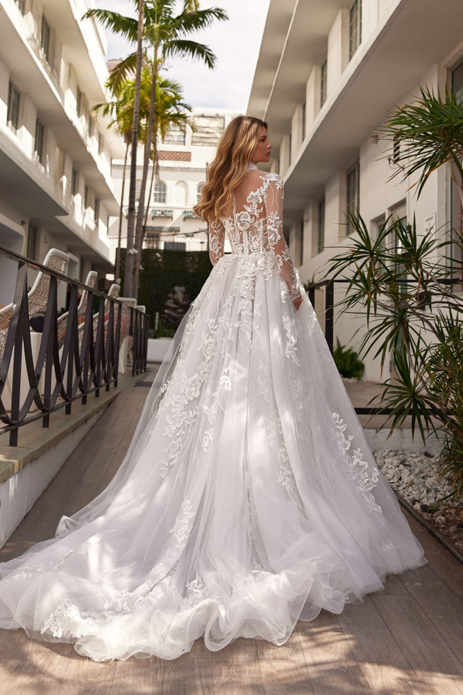 Amaris Wedding Dress by Oksana Mukha