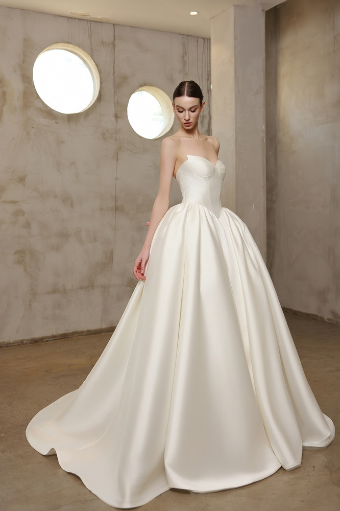 Cora Cat-Eye Basque Waist Mikado Ballgown Wedding Dress