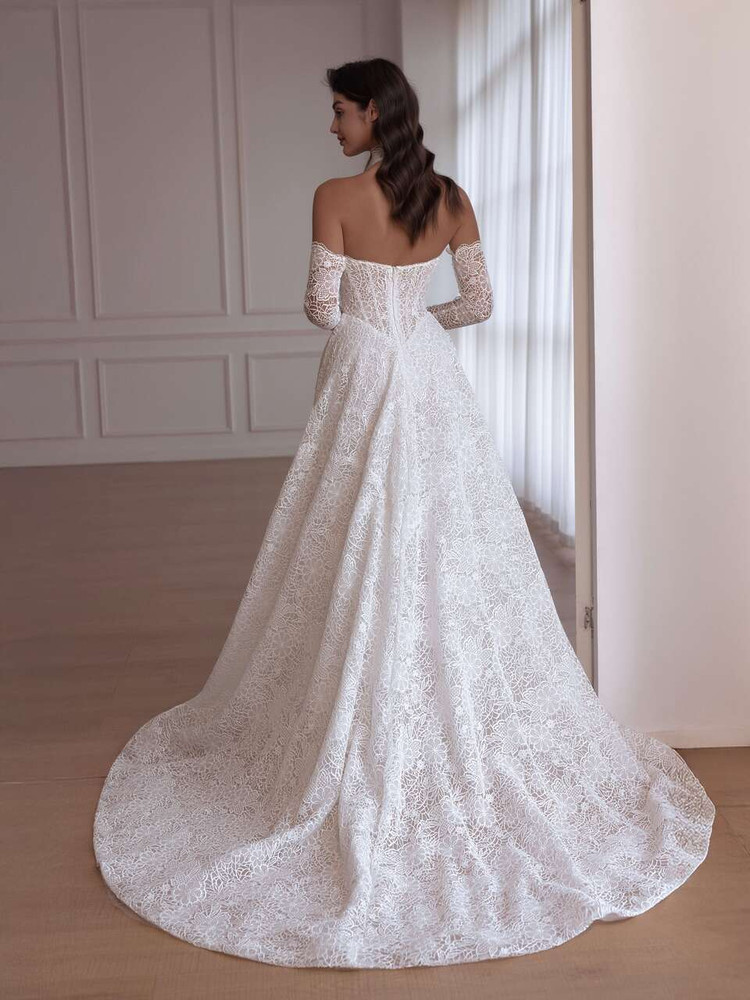 Oakley High-Neck Halter Lace Wedding Dress 