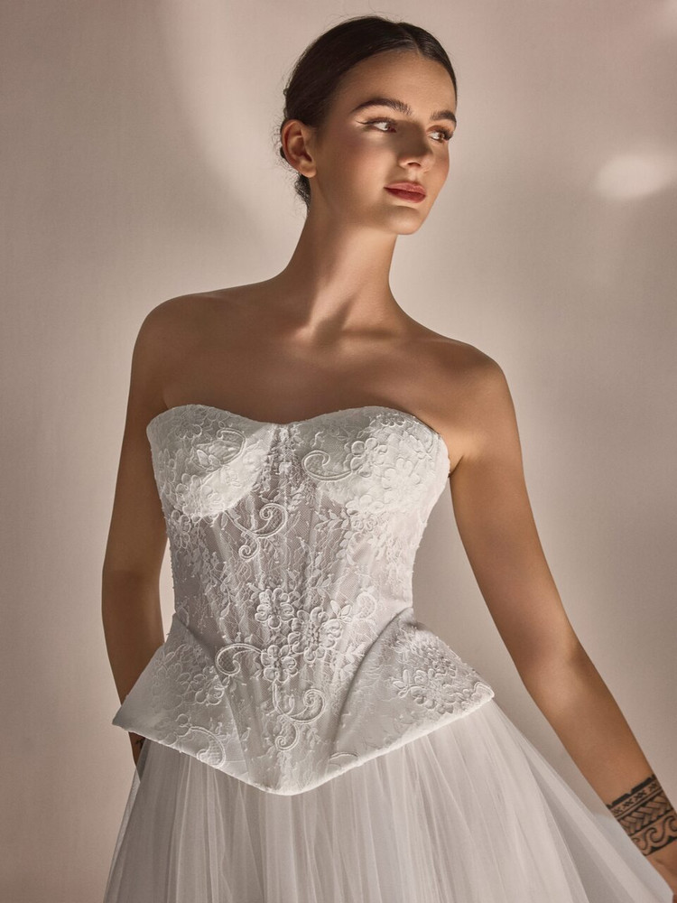 Fleur Basque Waisted 2 pcs Wedding Dress