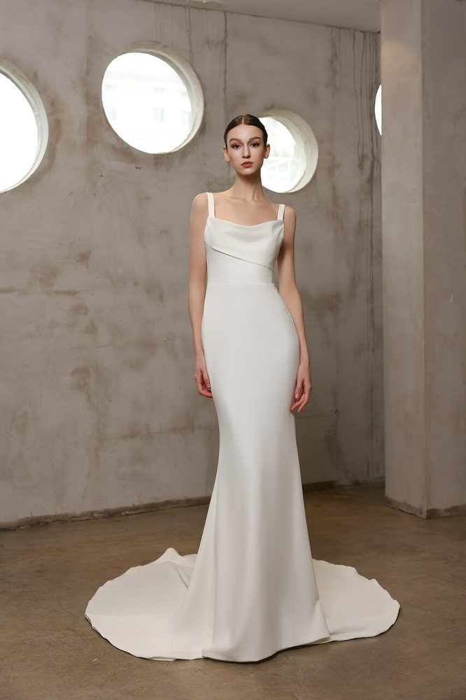Goldie Crepe Merma Wedding Dress