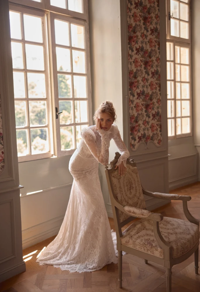Anemona Long Sleeves Wedding Gown By Daria Karlozi by Pollardi Bridal  