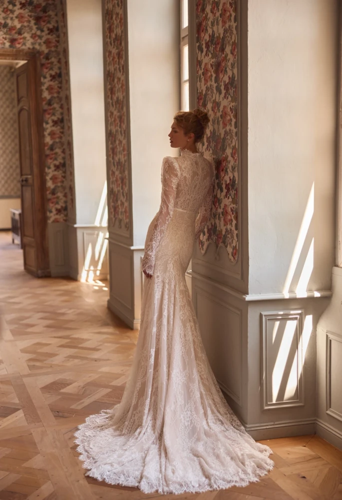 Anemona Long Sleeves Wedding Gown By Daria Karlozi by Pollardi Bridal  