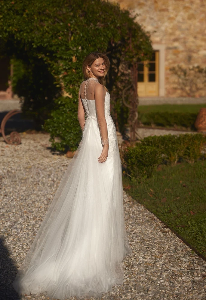 Moonlight magic  Wedding Gown By Daria Karlozi by Pollardi Bridal 