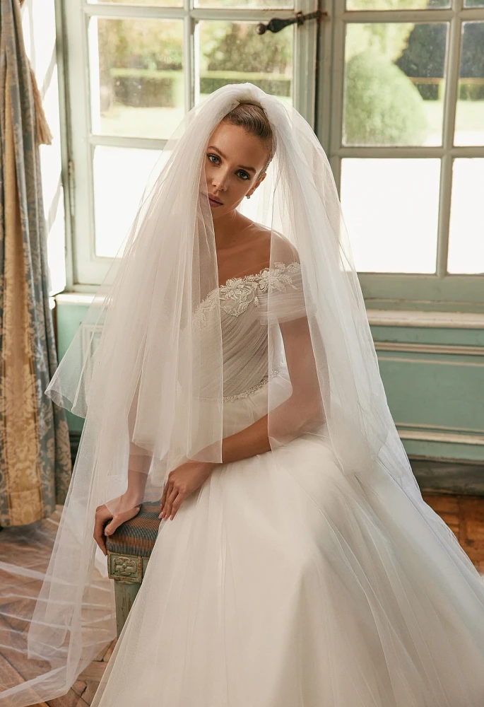 Narissa Wedding Gown By Daria Karlozi by Pollardi Bridal 