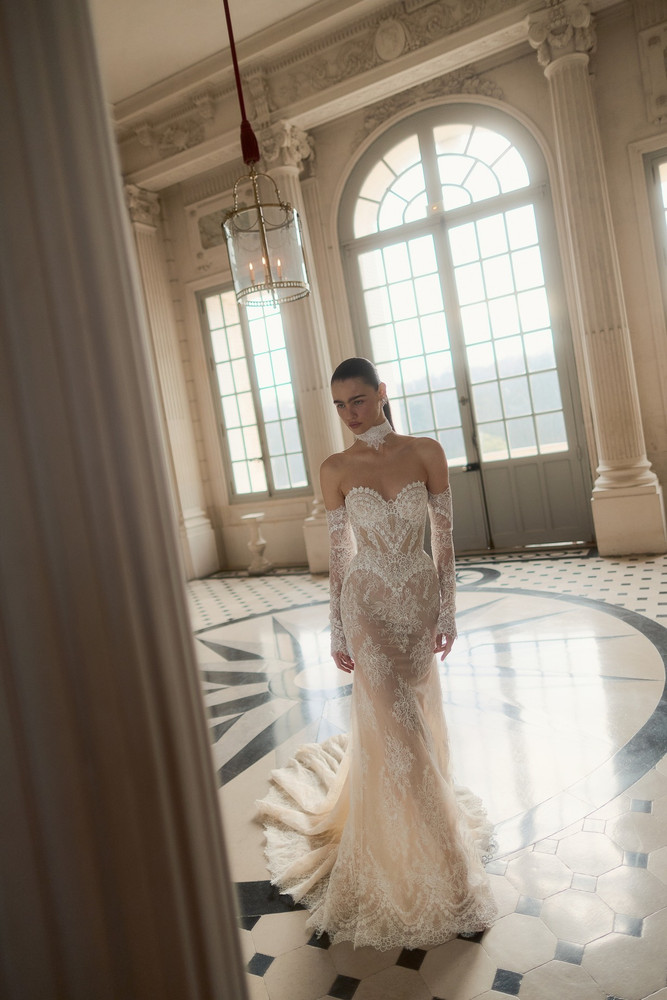 Arabesque Wedding Dress by Wona Concept