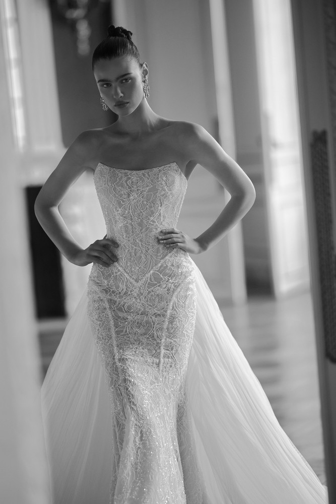 Amarant Wedding Dress by Wona Concept