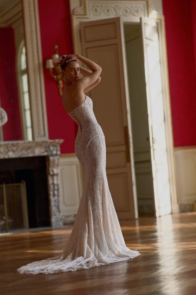 Amarant Wedding Dress by Wona Concept