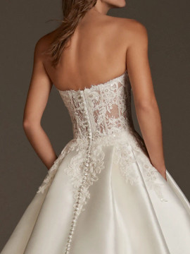 Phoenicia Gown by Pronovias without Jacket ( dress only)