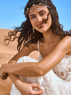 Goblin Chiffon& Tulle & Lace & Beads Wedding Gown By Pronovias Barcelona ( $3000-$3200)