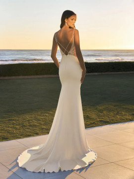 Iris by Pronovias 