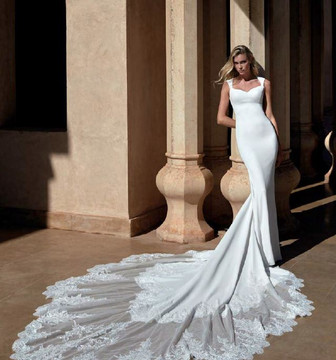 Brunei Crepe Mermaid Wedding Gown with Lace Train by Pronovias 